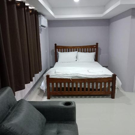 Tulsi Inn At Walking Street Pattaya Eksteriør bilde